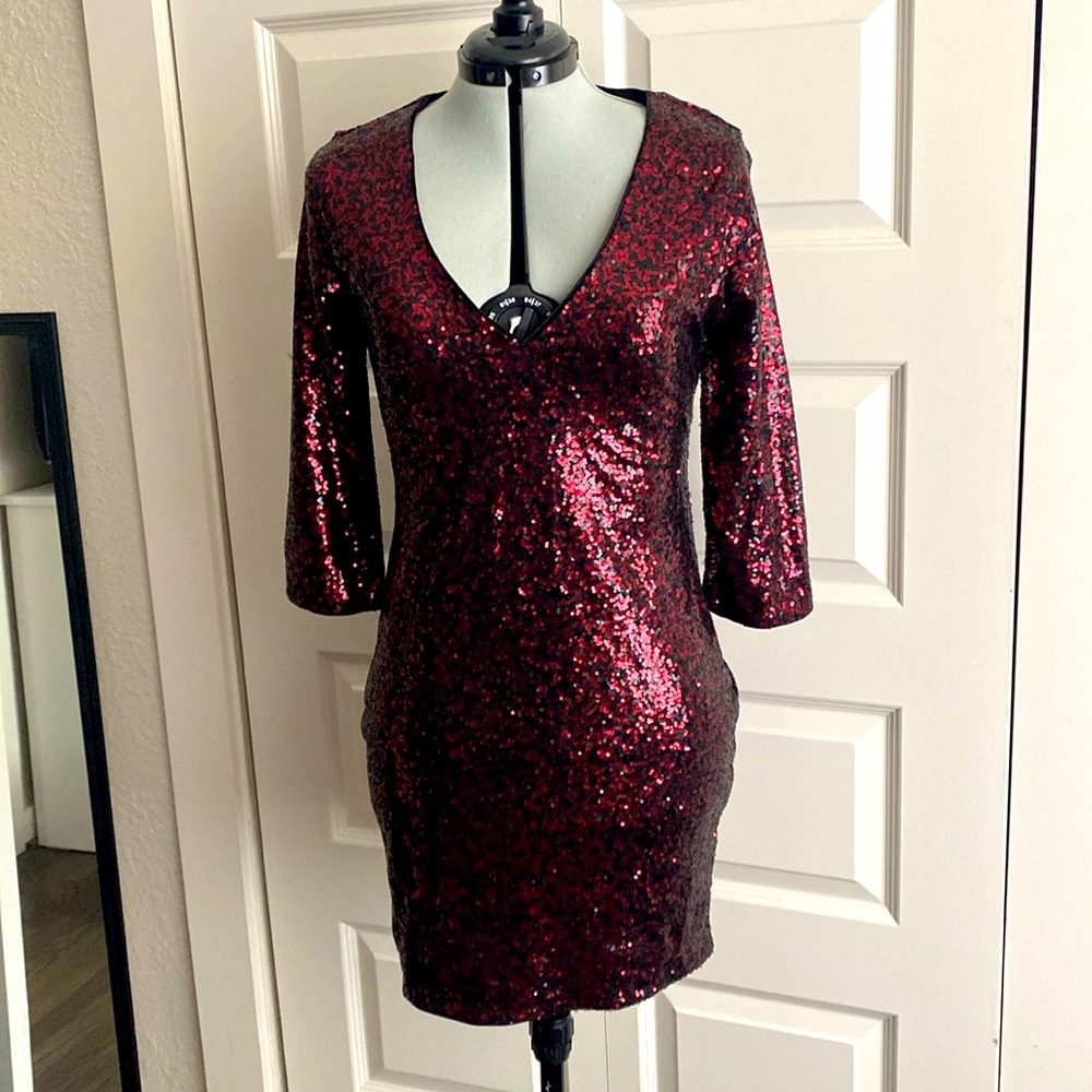Red and Black Sequin Mini Party Dress Express Size 8